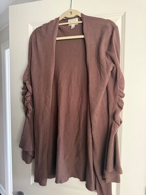 hinge Rose-Taupe Ruched Sleeve Open Cardigan